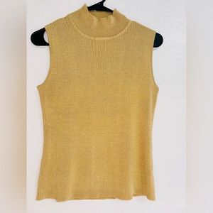 Classic Elements Vintage Women’s  Gold Top Size M